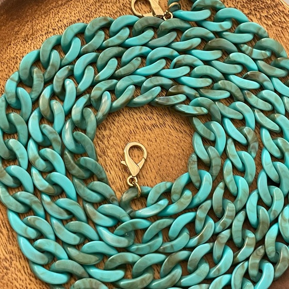 FINAL PRICE ❤️‍🔥 UNBRANDED 47” TURQUOISE COLOR CHAIN - Picture 2 of 2